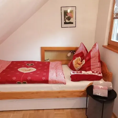 Maerchenschloessel Altenstein Апартаменты Требезинг