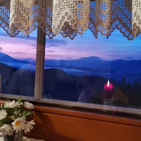 Maerchenschloessel Altenstein Апартаменты Требезинг